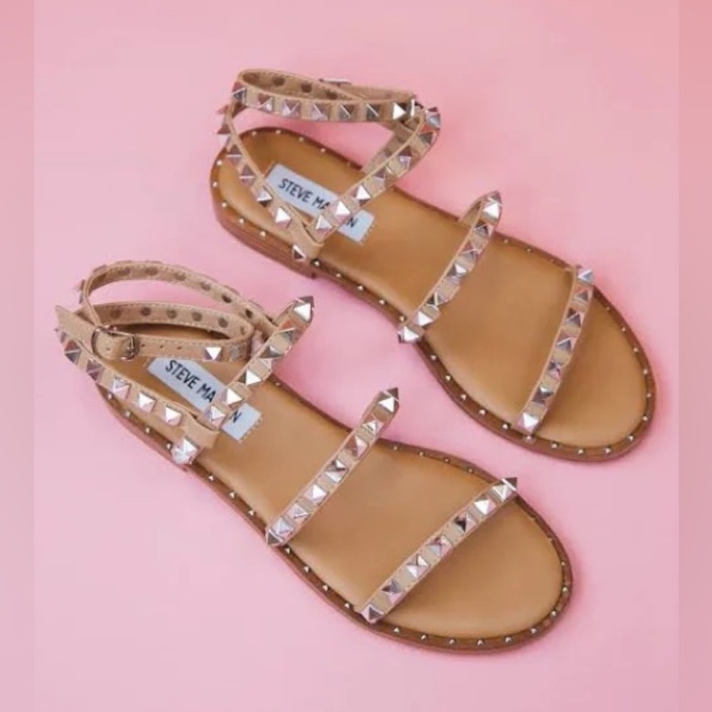 Steve Madden - Travel Stud Sandal (Tan)!